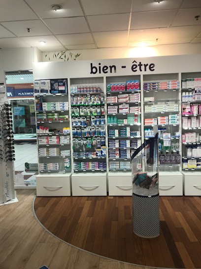 Pharmacie de Savigné, Pharmacie à Savigné