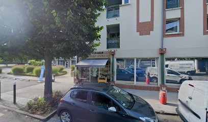 Mas Pauline, Pharmacie à Voisins-le-Bretonneux
