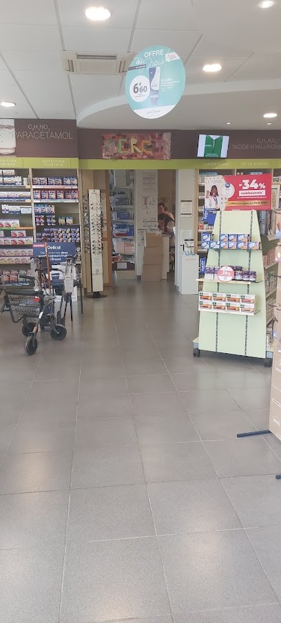Giropharm - Central Pharmacy, Pharmacie à Ostwald