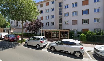 Pharmacie Des Vignes Well&well, Pharmacie à Suresnes