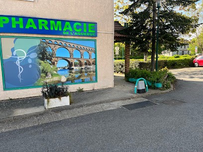 Pharmacy Aqueduct, Pharmacie à Plaisir