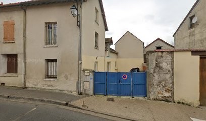 Gck Group, Pharmacie à Courdimanche