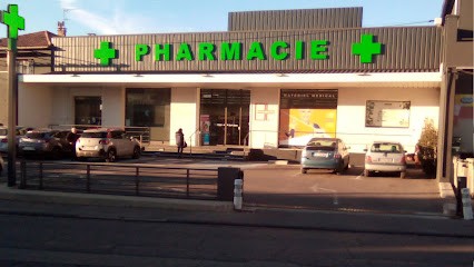 B 3 Selarl, Pharmacie à Monteux