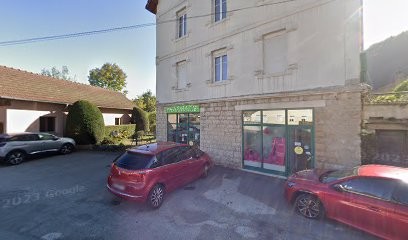 Pharmacie Saguin, Pharmacie à Saint-Hippolyte