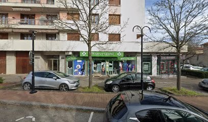 Lv2ch, Pharmacie à Saint-Priest