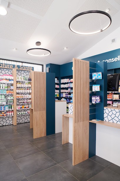 Pharmacie Du Coudrat, Pharmacie à Pisany