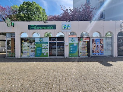 Pharmacie Du Gandouget, Pharmacie à Élancourt