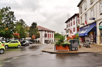 Pharmacie Echeverria Andrein, Pharmacie à Hasparren