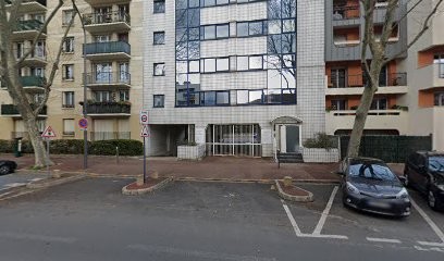 Pharmaciedegardegrenoble.com, Pharmacie à Issy-les-Moulineaux