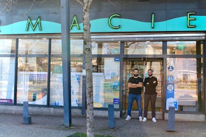 Pharmacie De L'Esplanade (ASSENDAL/FEKIR), Pharmacie à Décines-Charpieu