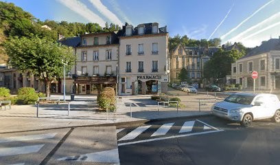 Assaf Pierre, Pharmacie à La Bourboule