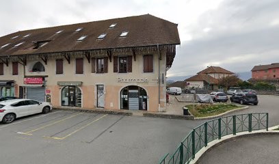 Pharmacie Des Marches, Pharmacie à Arbin