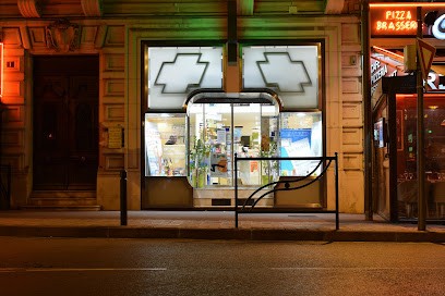 Pharmacie de l'Hôtel de Ville, Pharmacie à Cannes