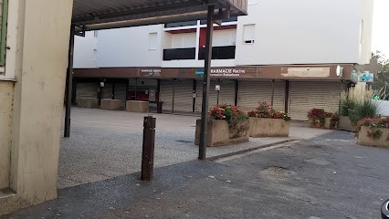 Pharmacie Racine., Pharmacie à Poissy