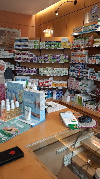 PHARMACIE MARTY, Pharmacie à Espalion