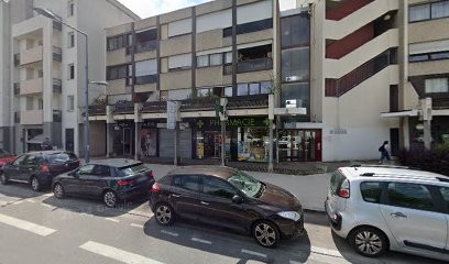 Pharmacie Fond, Pharmacie à Vénissieux