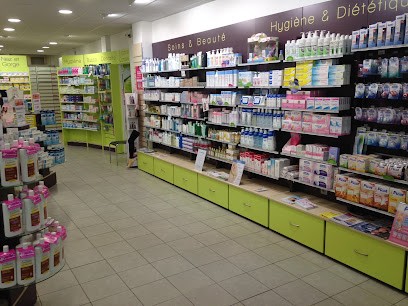 Pharmacy Post, Pharmacie à Pons