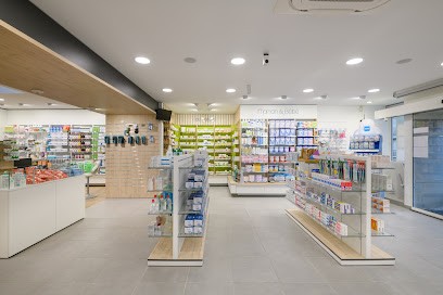 Pharmacie De La Verzée, Pharmacie à Ombrée d'Anjou