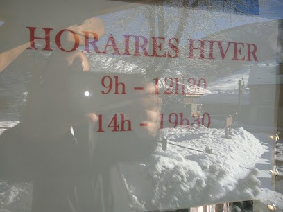 Pharmacie Destours, Pharmacie à Praz-sur-Arly