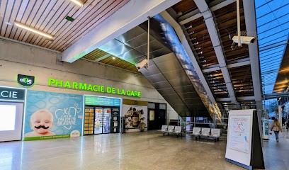 Hennechart André, Pharmacie à Ermont