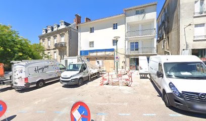 Pharmacie du champ de foire, Pharmacie à Saint-Junien
