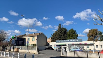 Pharmacie De La Gare, Pharmacie à L'Isle-sur-la-Sorgue