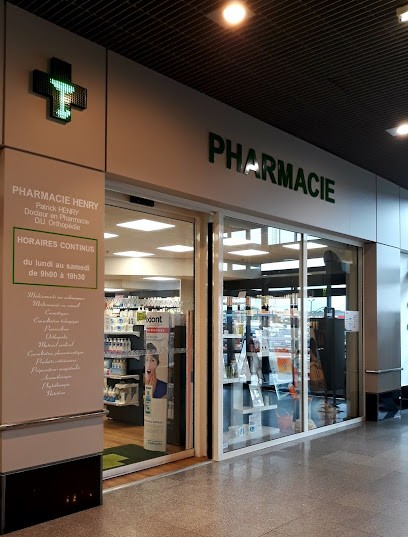 PHARMACIE HENRY, Pharmacie à Lannion