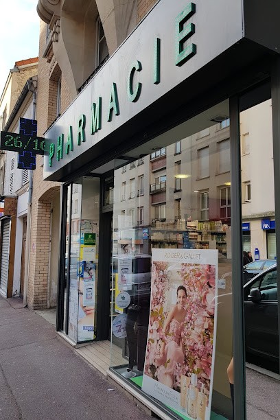 Fleifel Hania, Pharmacie à Villejuif