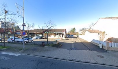 Pharmacie Saint Exupéry, Pharmacie à Poissy