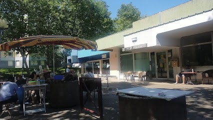 PHARMACIE VANEENOGE, Pharmacie à Mâcon