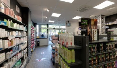 Pharmacy Of The Pyramid, Pharmacie aux Ulis