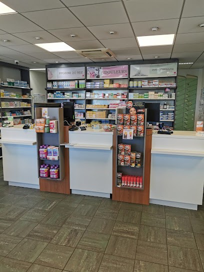 Pharmacy Viaduct, Pharmacie à Pélussin