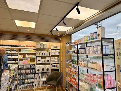 Pharmacie Lefort, Pharmacie à La Chapelle-Saint-Luc