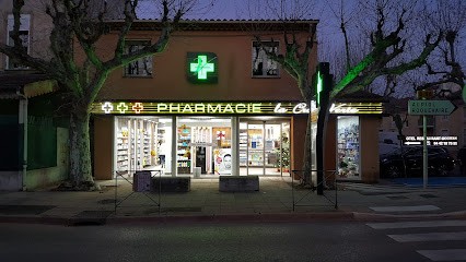The Green Cross Pharmacy, Pharmacie à La Destrousse