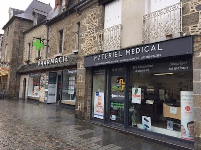 Pharmacie Cattoir (Hermine), Pharmacie à Combourg