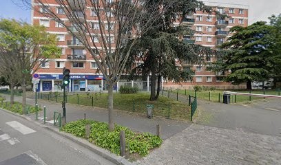 Gros Guilhem, Pharmacie à Malakoff