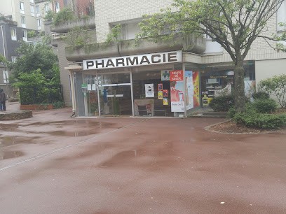 Pharmacie des Miroirs à Evry Courcouronnes, Pharmacie à Évry