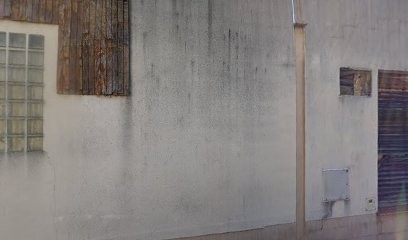 Pharmacie Des Pyrénées, Pharmacie au Passage