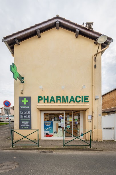 Pharmacie Large-Veyret, Pharmacie à Misérieux