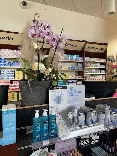 Pharmacie Cusin, Pharmacie à Fleurville