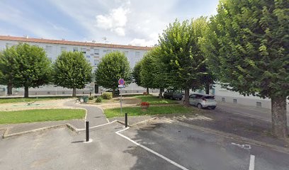 Aujames, Pharmacie à Châlons-en-Champagne